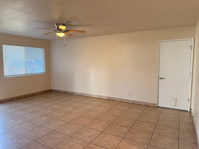 135 Brookridge Dr — Photo 2