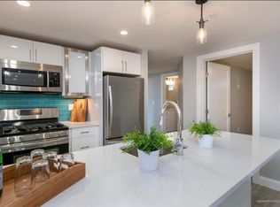 31 E Oxford St APT 1, Portland, ME 04101