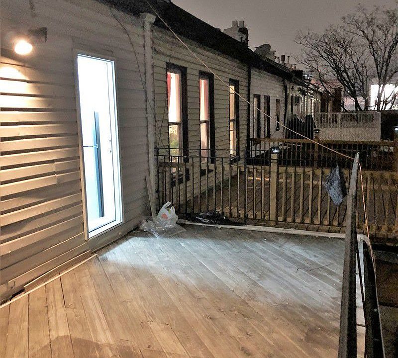 1st image of 172 Stanhope St #2