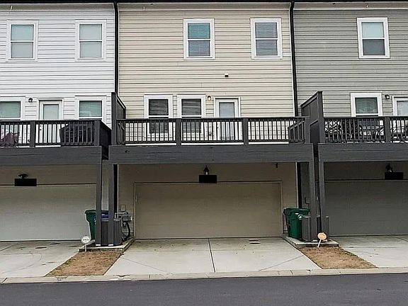 back of the house - middle unit