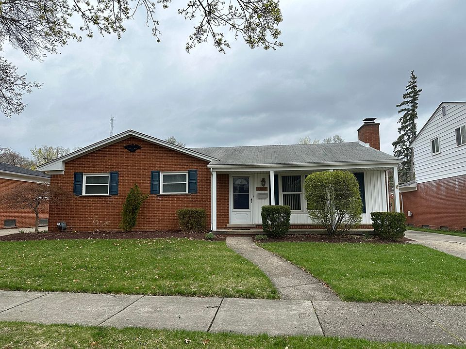 1st image of 33010 Oakley St