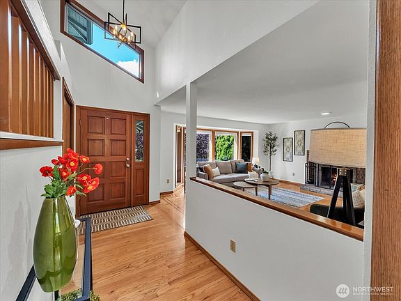 4th image of 5719 67th Avenue NE