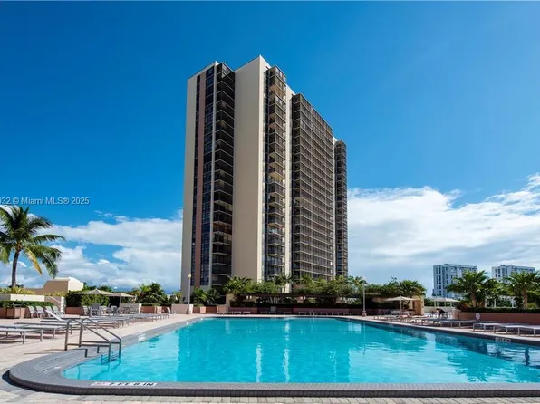 20379 W Country Club Dr APT 1035, Aventura, FL 33180