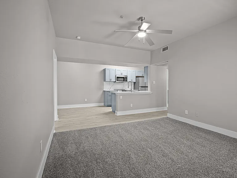 Larkin Apartment Homes — Photo 34