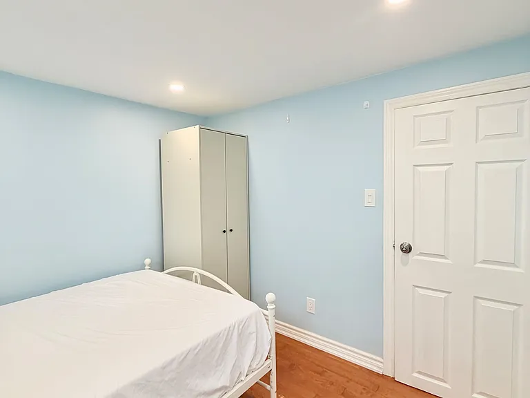 169 McGill St — Photo 9
