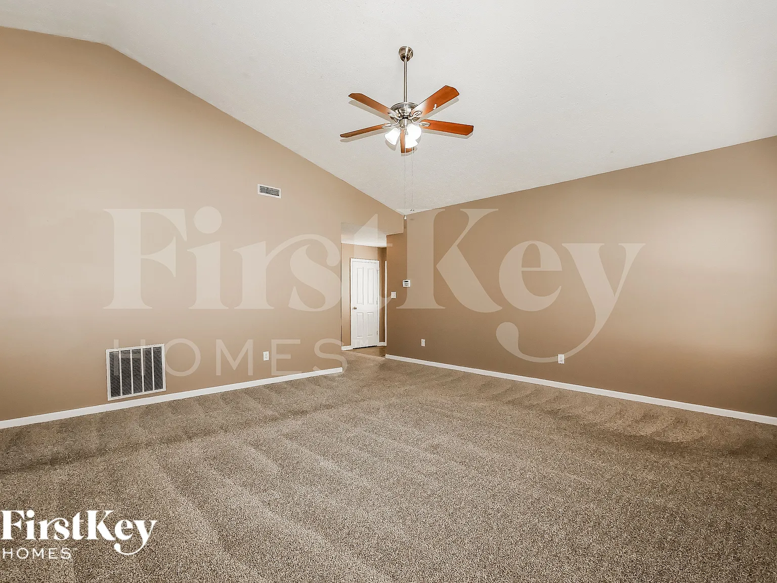 3 bed, 2.0 bath, 1403 sqft, $1,835 — Photo 3