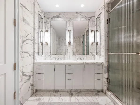 301 East 81st Street image 16 of 31