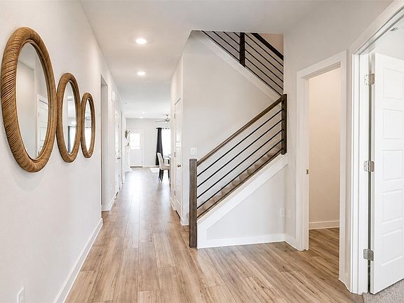 2nd image of 1924 Split Rock Rd