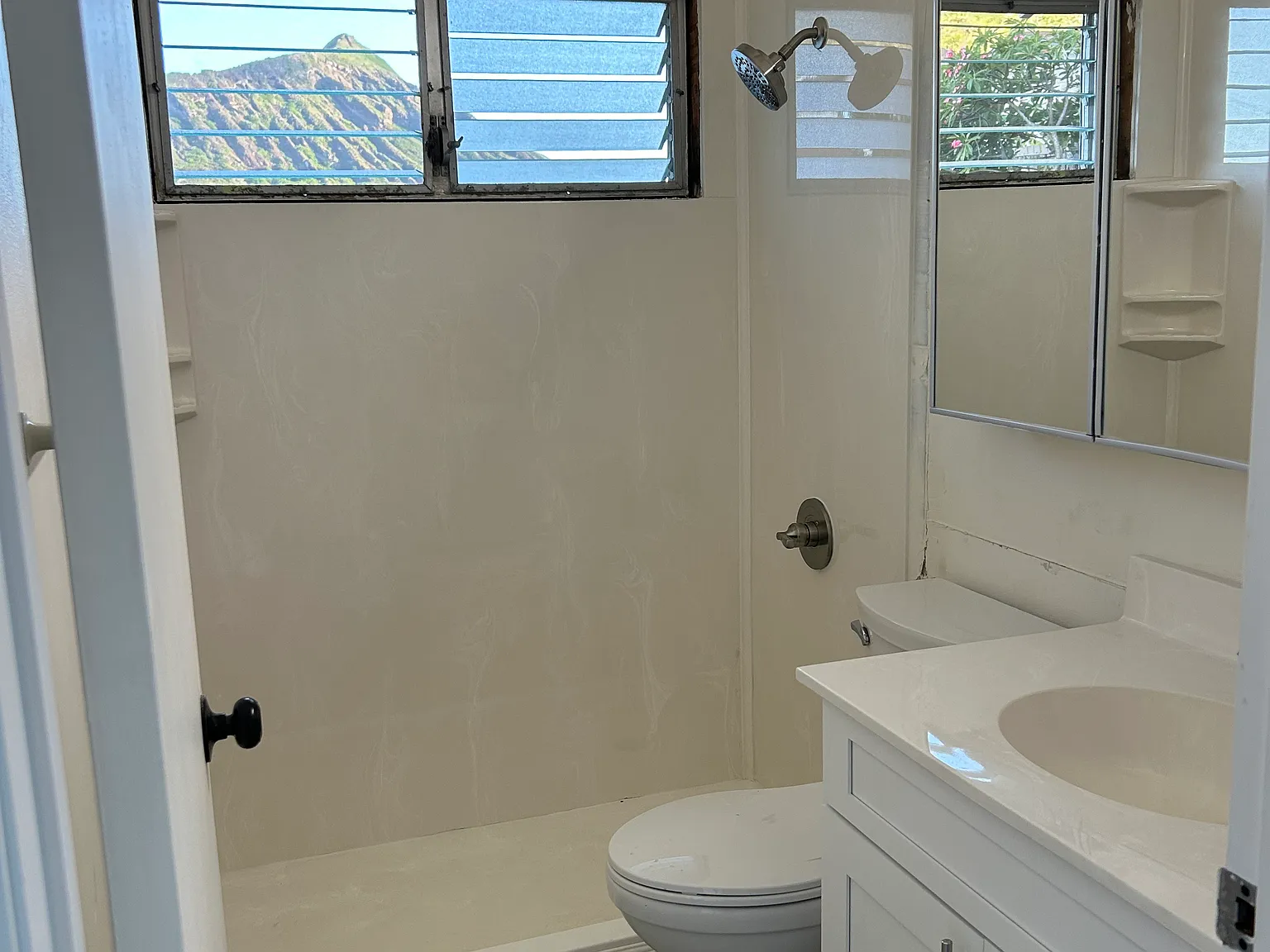 Lunalilo Home Rd, Honolulu — Photo 3