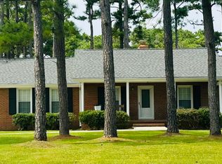 3620 Country Club Rd, Morehead City, NC 28557