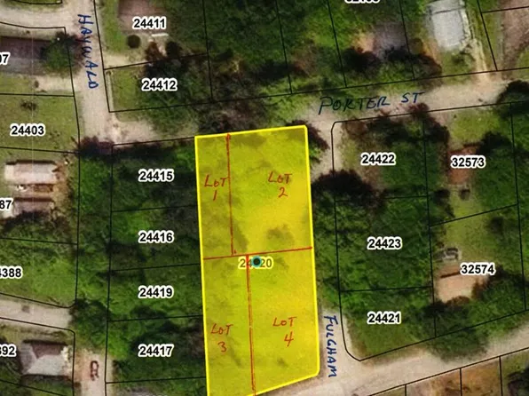 Cross St, Nacogdoches, TX 75961