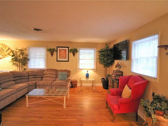 5th image of 109 Timberwood Dr
