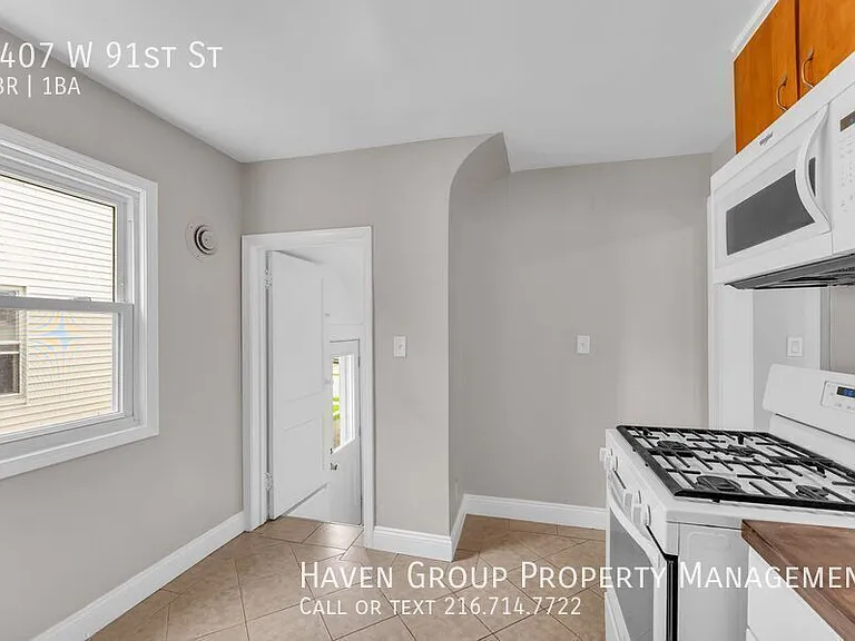 3407 W 91st St — Photo 13