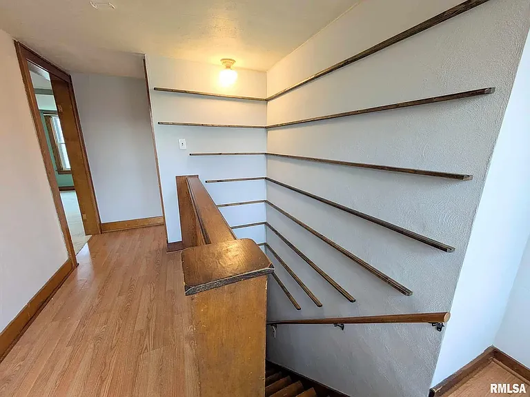 304 Redbud Dr — Photo 25