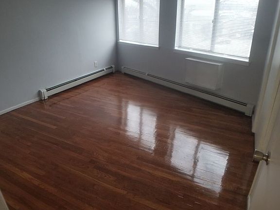 5th image of 5835 Utopia Pkwy APT 3D
