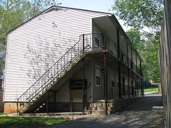 2nd image of 1204 Carlton Ave APT 4