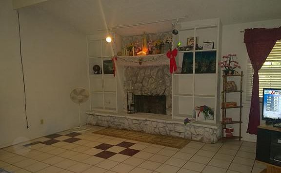 2nd image of 616 N Westwood Dr