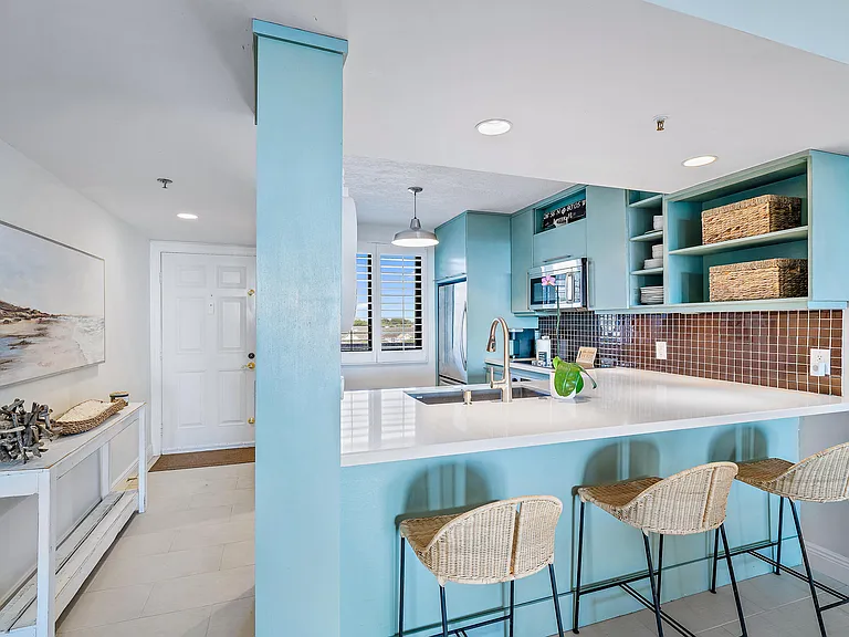 101 S Seas Dr #406 — Photo 10