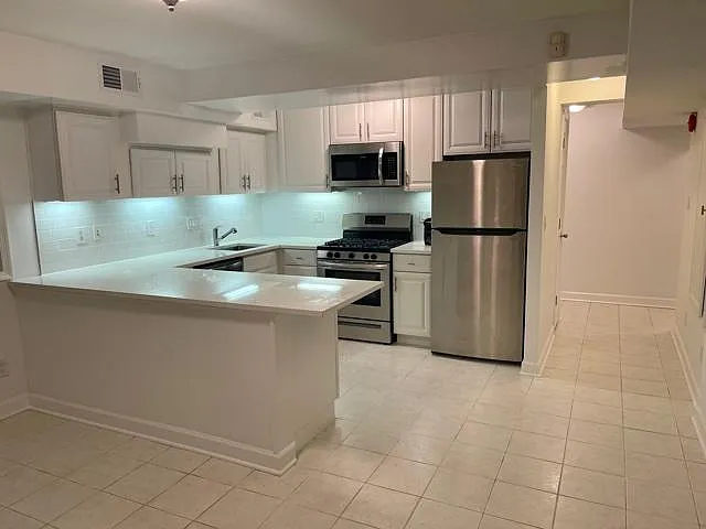 2812 Connecticut Ave NW #2 — Photo 5