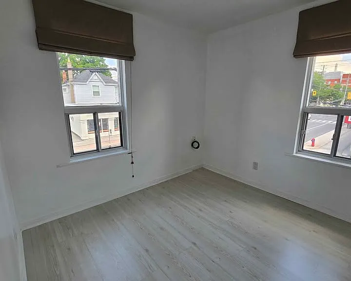 610 Concession St #1 — Photo 14
