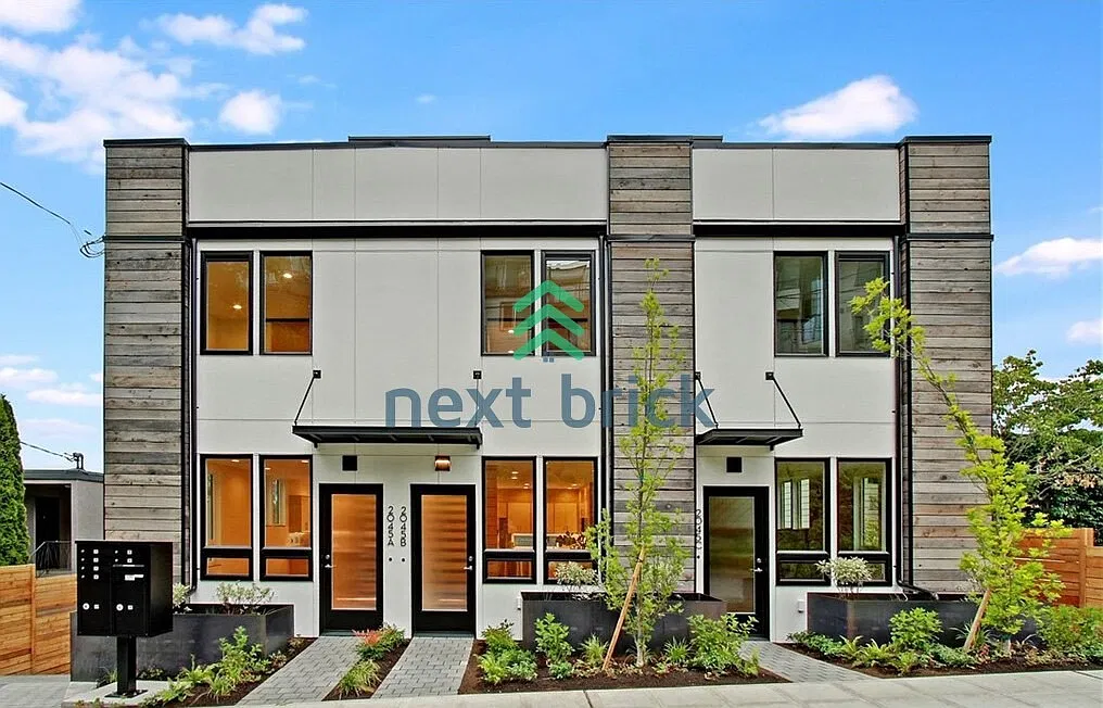 "Spacious 3-Bedroom Townhouse at 2043 13th Ave W, Seattle Modern Living with 2 Full Baths & 1423 ... — Photo 1