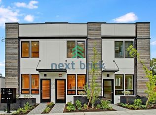 2043 13th Ave W #C, Seattle, WA 98119