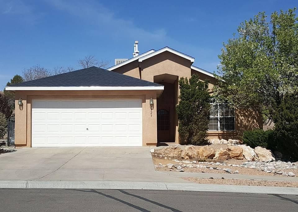 1st image of 7523 Cerros Pl NW