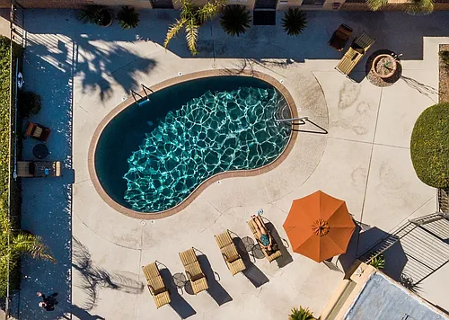 Riverside Suites Photo 1