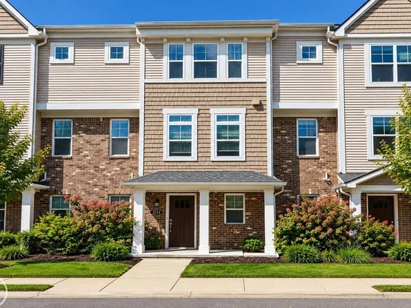 3714 E Madison Ave, Lake Orion, MI 48359