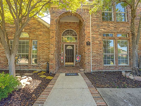 4th image of 130 W Clubview Ct