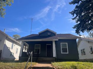 2004 S Walnut St, Muncie, IN 47302