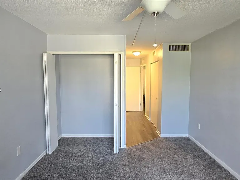 1201 NE 191st St #G306 — Photo 17