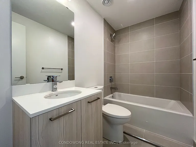 65 Mutual St #1503 — Photo 9