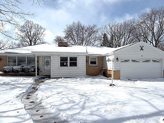 2nd image of 6 Willowbrook Dr