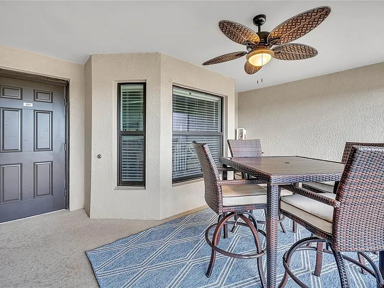5577 Palmer Cir #201 — Photo 2