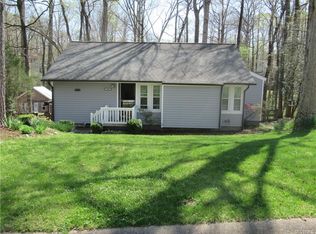 1449 Lockett Ridge Rd, Midlothian, VA 23114