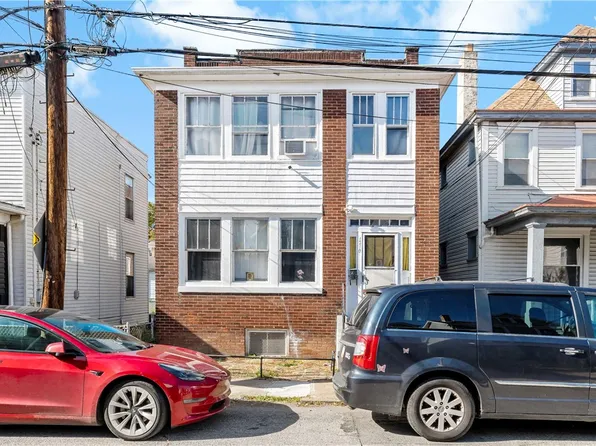 1210 Holmes St, Mc Kees Rocks, PA 15136