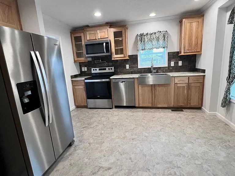 1356 Connecticut Ave — Photo 5