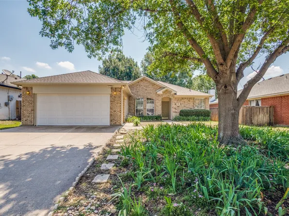 3108 Palos Verdes Dr, Corinth, TX 76210