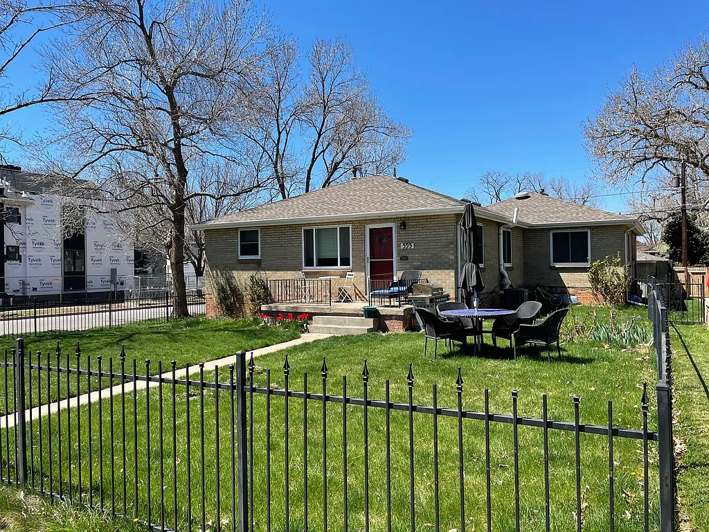 2 bed, 1500 sqft, $3,000 — Photo 3