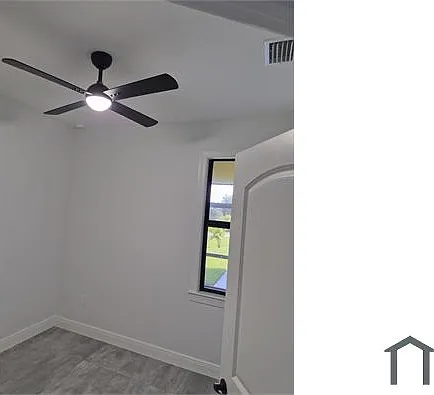 3 bed, 1200 sqft, $2,000 — Photo 2