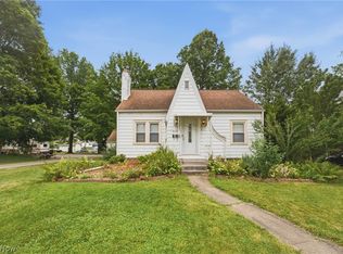 350 Wabash Ave N, Navarre, OH 44613
