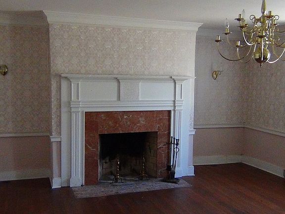 1st floor room, stone house