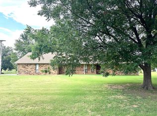 134 Sara Dr, Enid, OK 73703