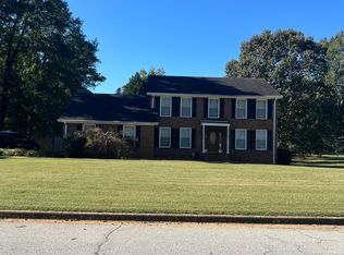3904 Laurel Crest Dr, Snellville, GA