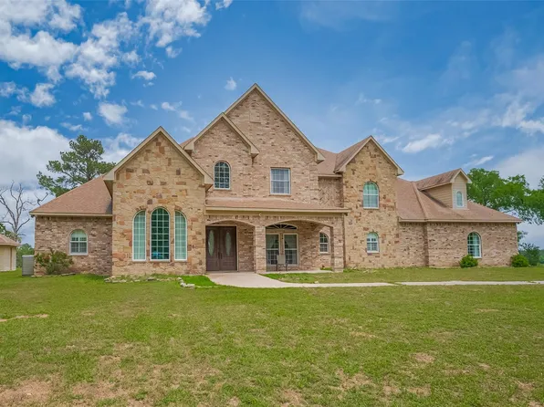 377 Fm 3179 Rd, Huntsville, TX 77340