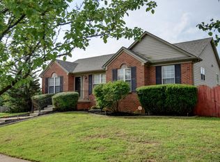 428 Meadow Valley Rd, Lexington, KY 40511