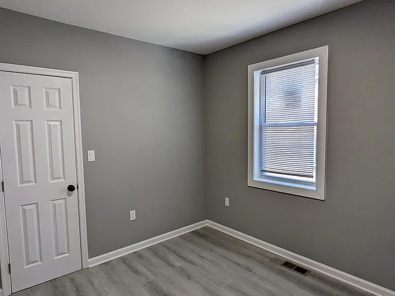 3327 Brighton St — Photo 16