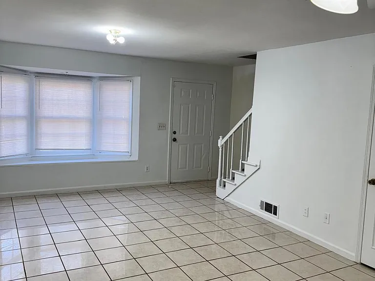1276 Sweet Pine Dr #1276 — Photo 3