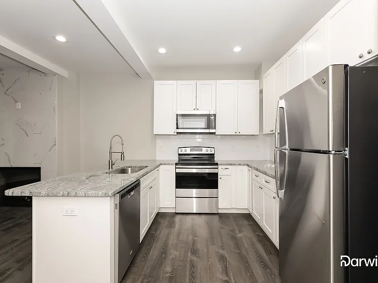 6822 Rio Grande Ln — Photo 3